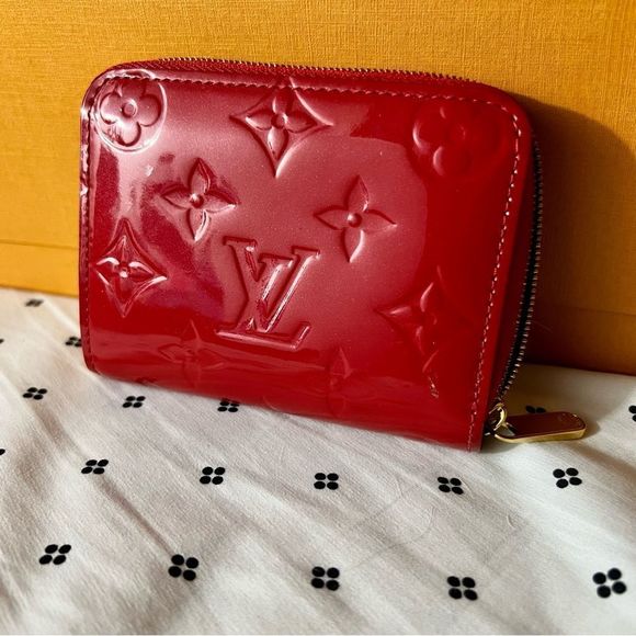 Louis Vuitton Zippy coin purse wallet red pomme d’amour - Picture 1 of 7